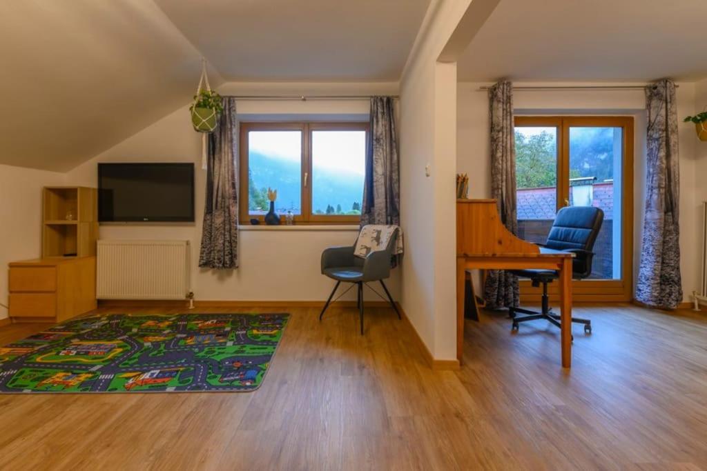 Family Apartment Bad Goisern Exteriör bild